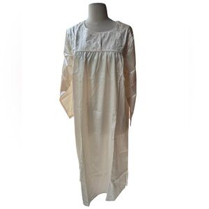 NWT‎ Talbots Pale Peach Embroidered Satin Nightgown